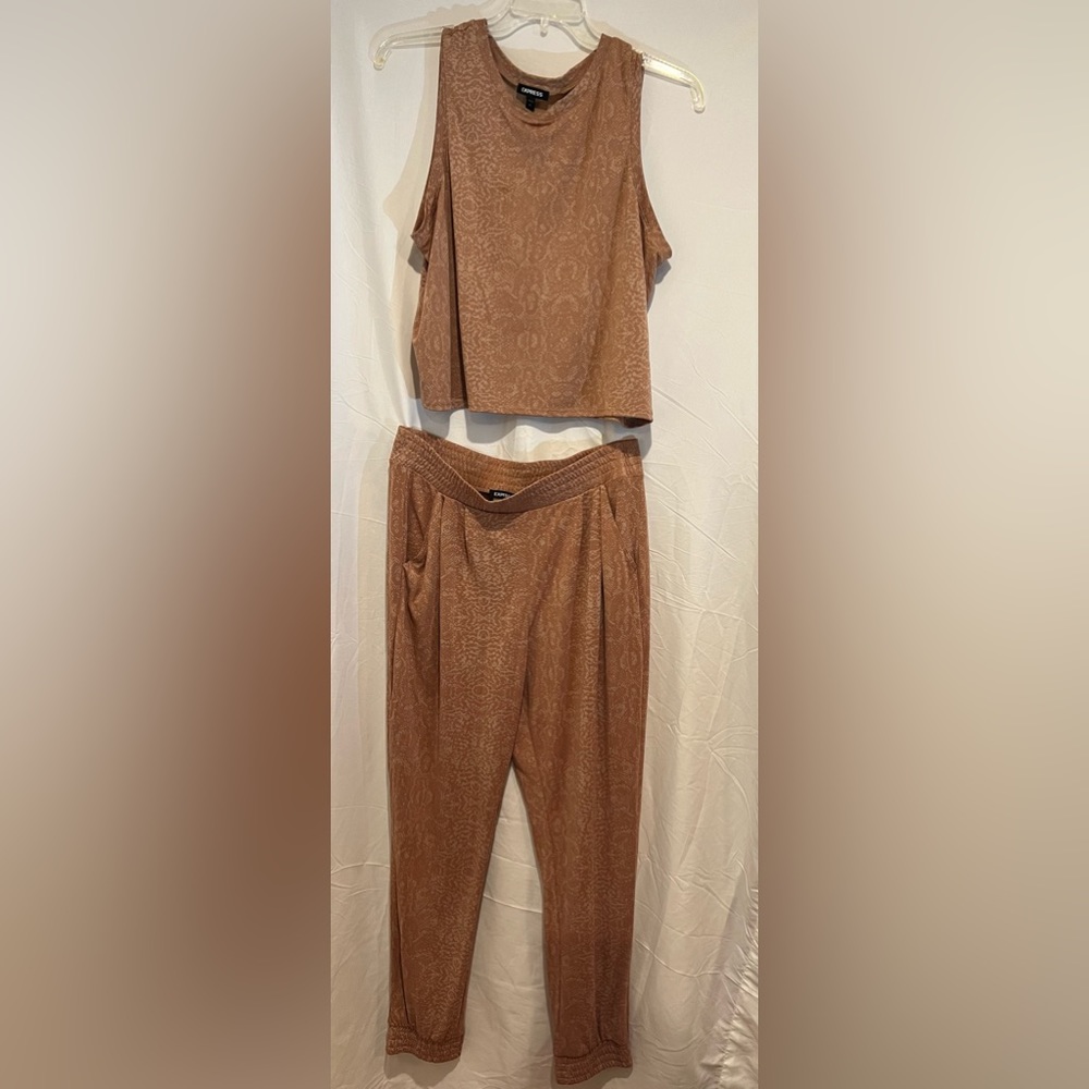Two piece pants set